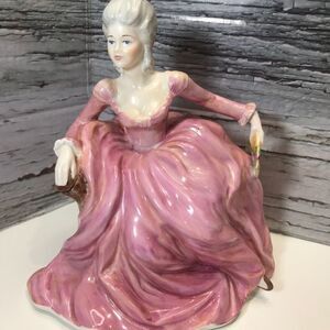 COALPORT Ladies Fashion Polly Fig. Bone China Woman Pink Dress